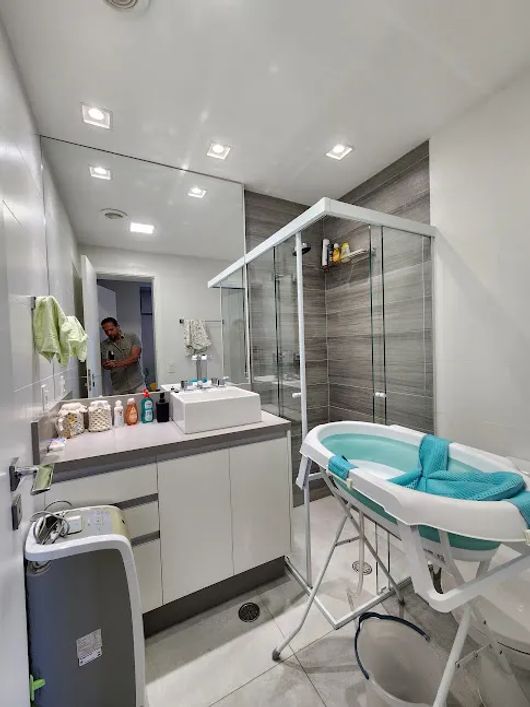 VENDE-SE LINDO APTO NO CONDOMÍNIO LES CHAMPSVENDE-SE LINDO APTO NO CONDOMÍNIO LES CHAMPS