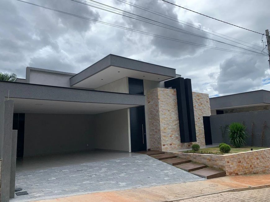 Quadra 03 Arniqueiras Casa solta 3 Quartos 3 Suítes Piscina Área Gourmet 260m²