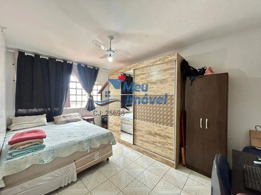 QR 406 Samambaia Sobrado 5 Quartos 1 Suíte 2 Vagas 120 m² Varanda Quintal