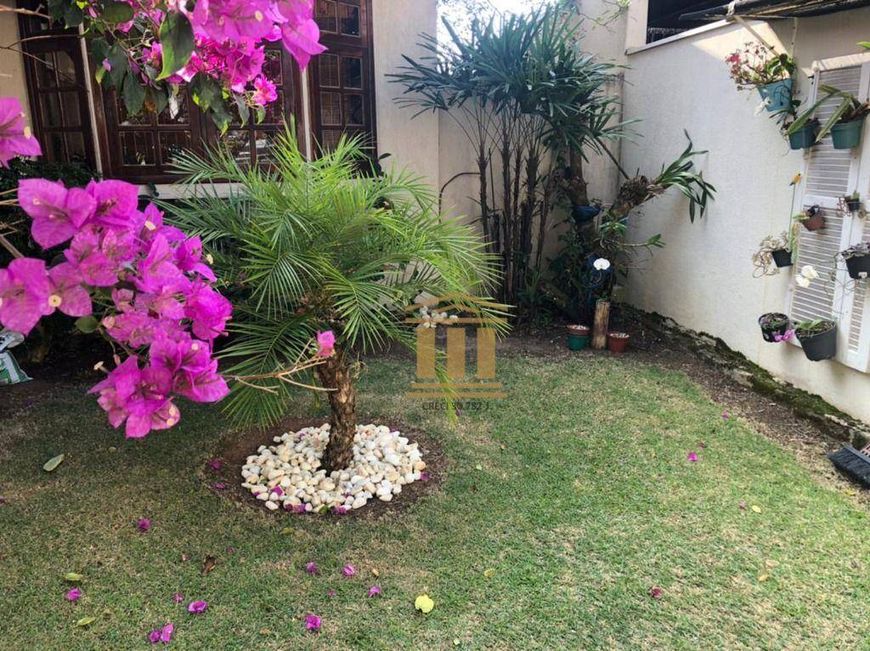 Casa com 4 quartos à venda, 200 m² por R$ 1.400.000 - Urbanova - São José dos Campos/SP
