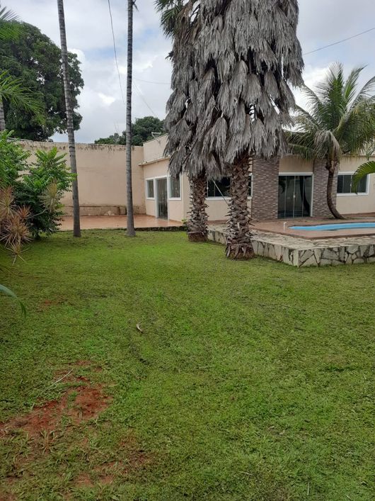 Casa de condomínio para venda com 800 metros quadrados com 3 quartos