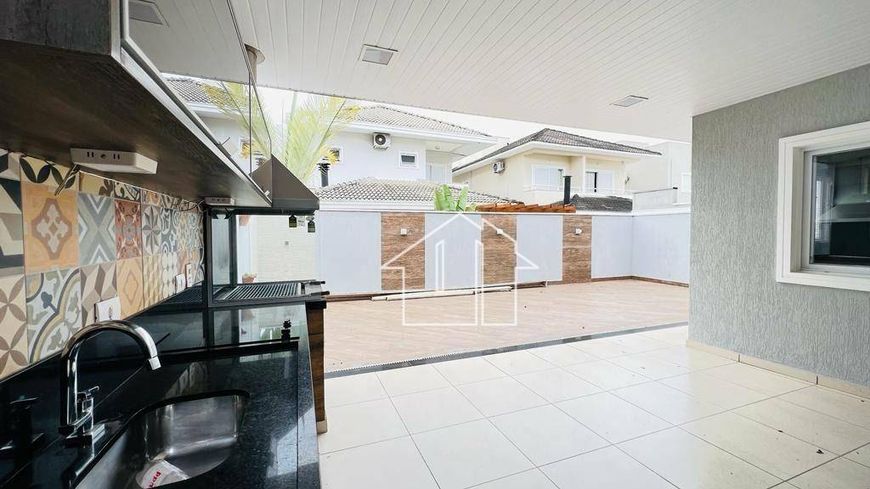 Casa com 4 dormitórios à venda, 230 m² por R$ 2.015.000,00 - Urbanova - São José dos Campos/SP
