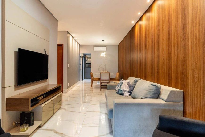 OPORTUNIDADE NA QI 4! CASA 2 QUARTOS REFORMADA LINDISSÍMA!