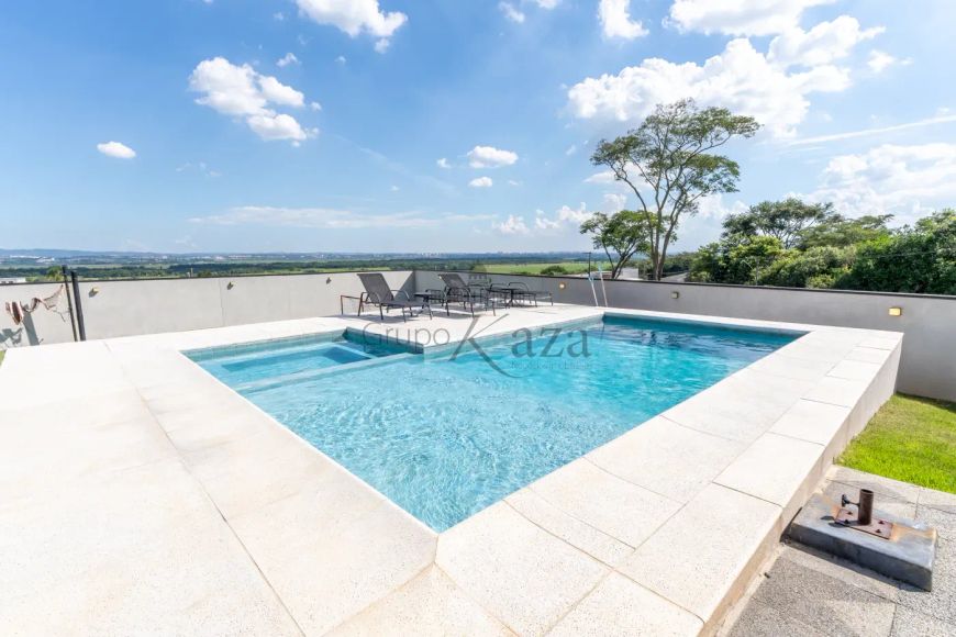 Oportunidade - Casa Térrea em Condomínio - Condomínio Colinas do Parahyba - 357m².