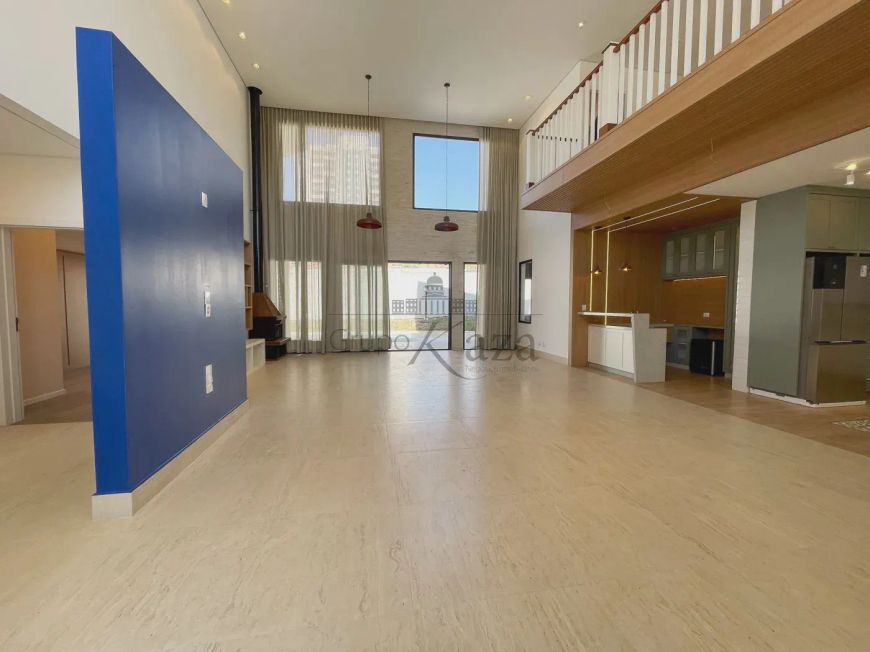 Casa em Condomínio - Urbanova - Condomínio Monte Carlo - 4 Dormitórios - 337m².
