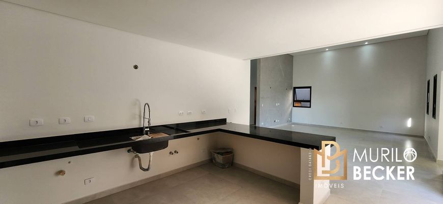 Casa térrea em Condomínio 3 quartos 240m² - Urbanova