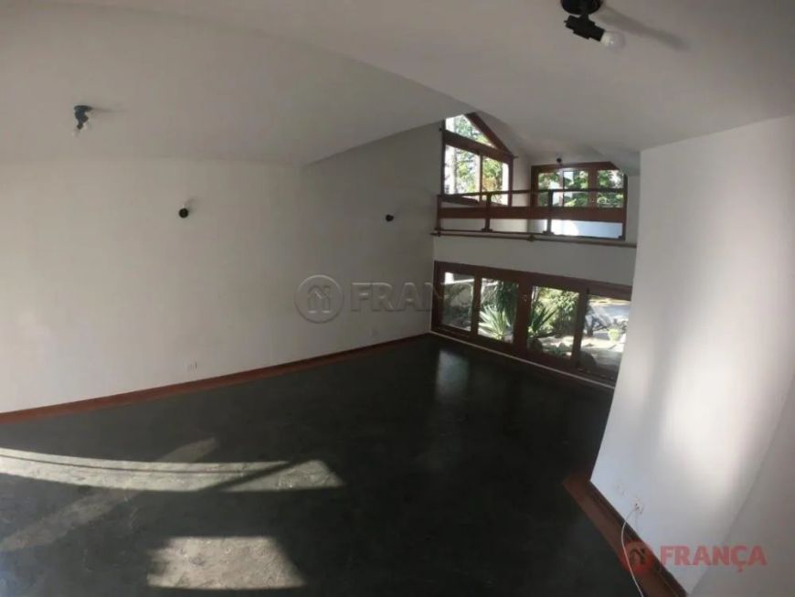 Casa Condomínio em São José dos Campos