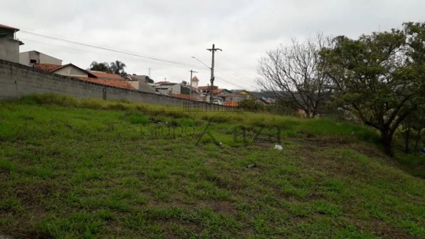 Área Residencial - Residencial São Francisco - 3.112m² - Estuda permuta.