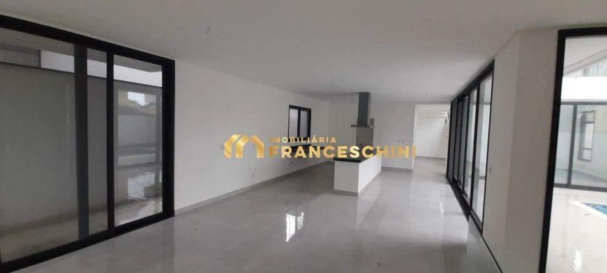 Casa à venda, 4 quartos, 4 suítes, 2 vagas, Altos da Serra II - São José dos Campos/SP