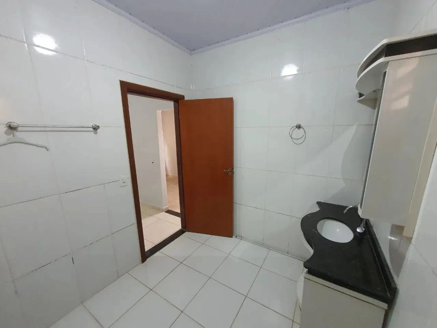 Vendo Linda Casa na QNM 40 da M norte