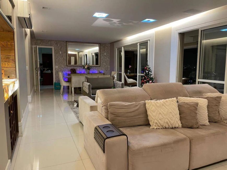 Apartamento, 3 dormitórios (3 suítes), 3 vagas, 194m², Aquárius Resort, Sjc.