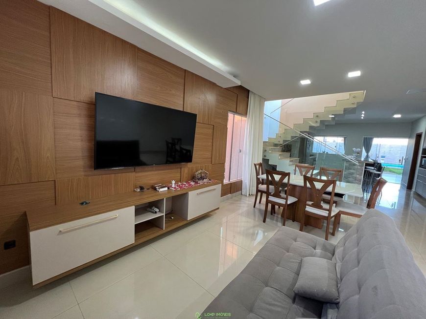 Oportunidade!!! Lindo sobrado disponível no CABV em Sobradinho. Aceita permuta.