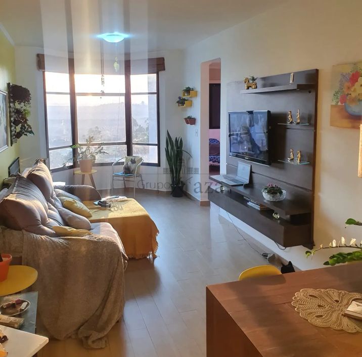 Oportunidade - Apartamento - Solar Aroeira - Jardim das Indústrias - 2 Dormitórios - Estuda Permuta.