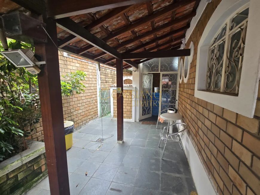 Casa térrea à venda de 162m² | 05 dormitórios, sendo suítes e 03 vagas de garagem | Jardim Oswaldo C