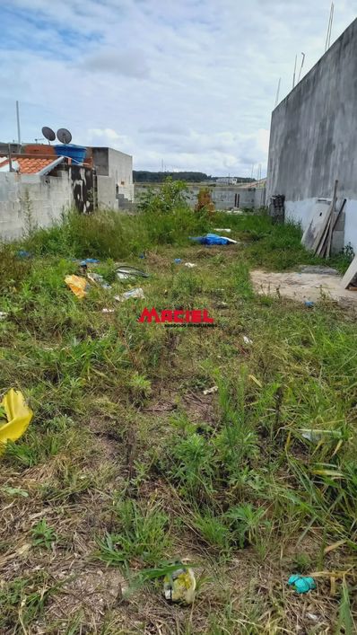 TERRENO PLANO, COMERCIAL E RESIDENCIAL MURADO. ÁREA CONSTRUÍDA SUBSOLO - LOTE 21 - QUADRA V1