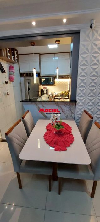 LINDO APARTAMENTO NO RESIDENCIAL MADRI!!! COM 2 DORMS, BEM LOCALIZADO E SEGURANÇA E PORTARIA.
