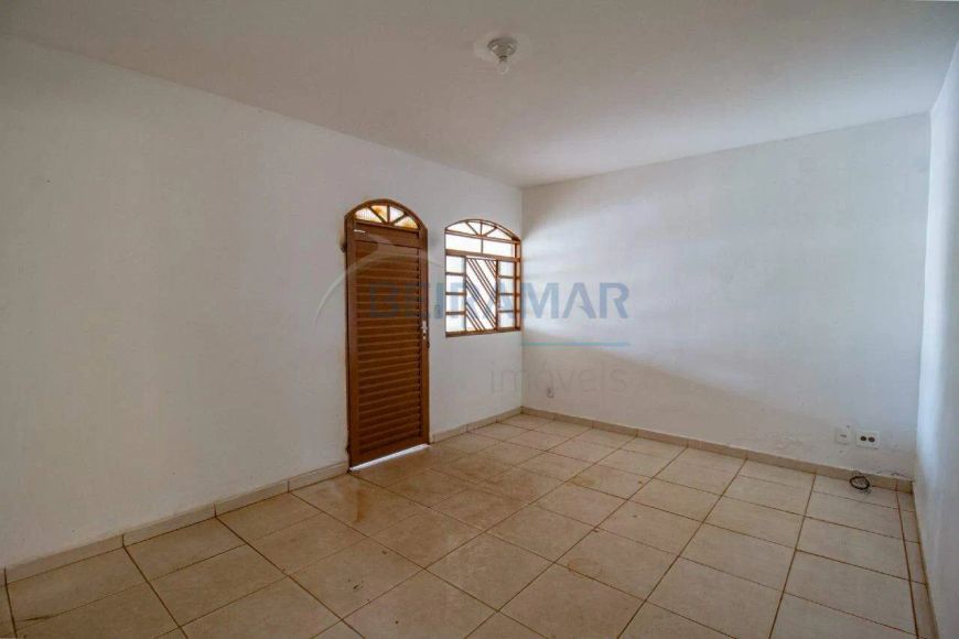 Casa 3 quartos à Laje e Casa Fundos 1 quarto com quintal à Venda na QNM 19 - Ceilândia