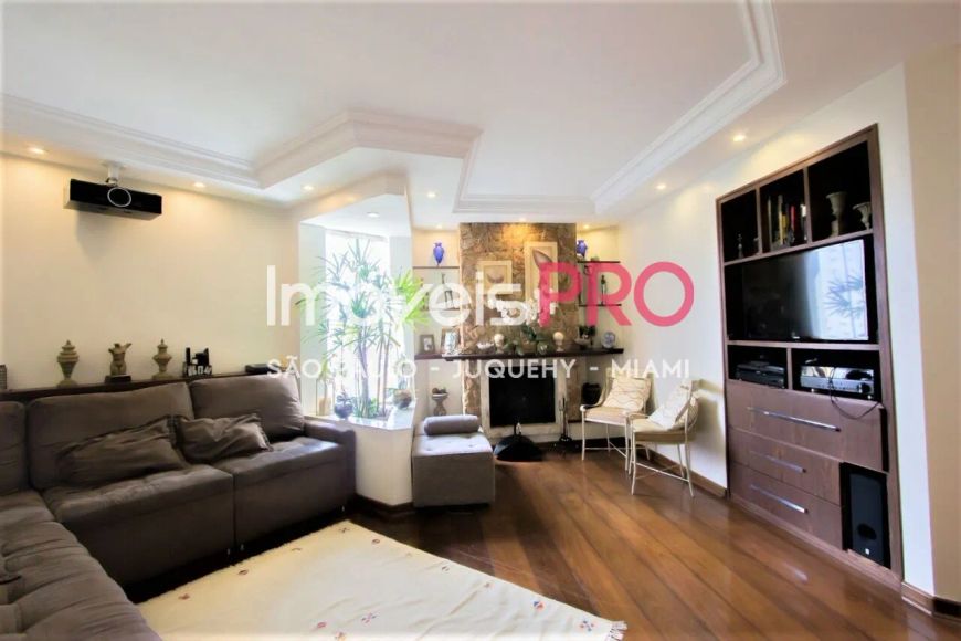 Apartamento 147m² 3 dormitórios, 1 suíte e 2 vagas. Valor Imperdível!!