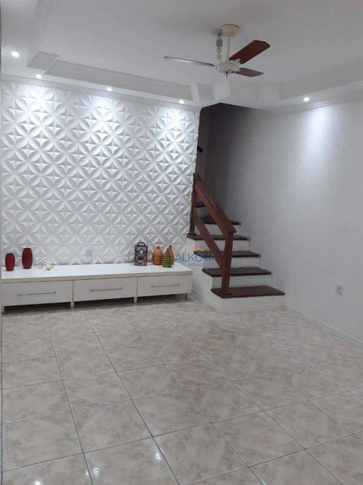 Sobrado à venda, 110 m² por R$ 370.000,00 - Conjunto Residencial Dom Pedro I - São José dos Campos/S