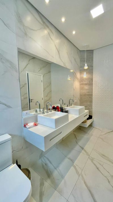 CASA TÉRREA- 5 SUÍTES- MOBILIADA- RESERVA PARATEHY SUL- URBANOVA!!!
