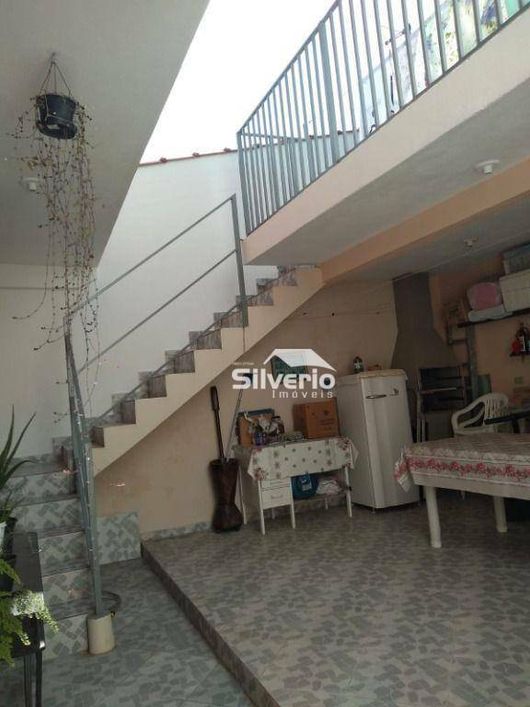 Sobrado 254 m² com 4 Dormitórios no Jardim Portugal