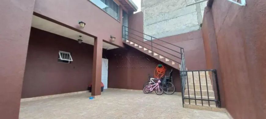 Aconchegante Casa à Venda: Seu Novo Lar Acolhedor
