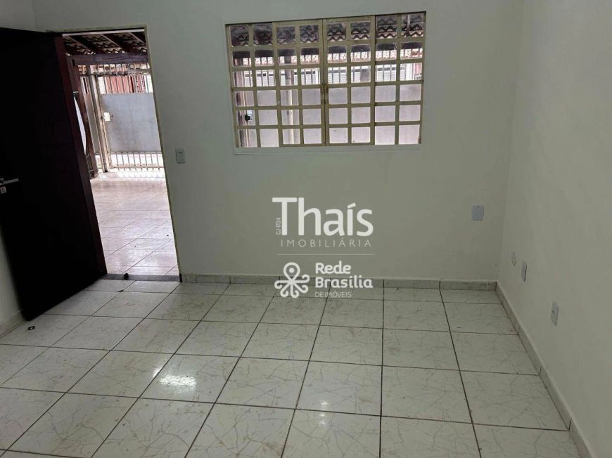QE 30 | Casa térrea nascente com 3 quartos - 3 vagas - aceita financiamento - Guará II