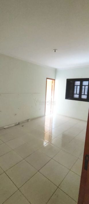 Casa Aconchegante à Venda: Seu Novo Lar Espera por Você