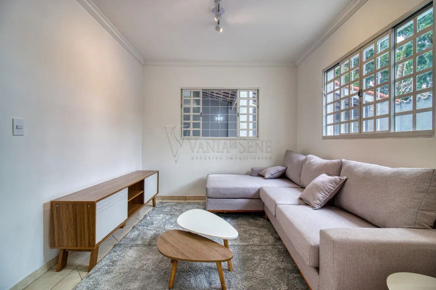 Casa Sobrado à Venda: Espaço e Conforto em Cada Canto!