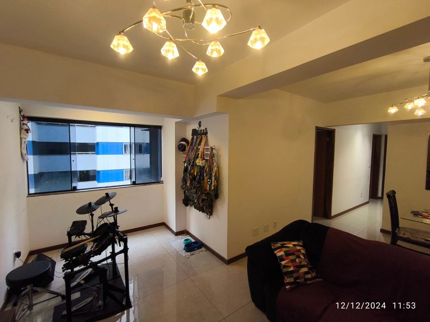 Res. Mariana– Reformado, Porcelanato, Suíte, Closet, Resersível, Armários