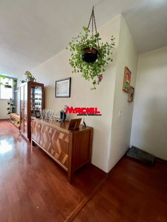 NO TRADICIONAL SÃO DIMAS ,UM ENCANTO DE APARTAMENTO!