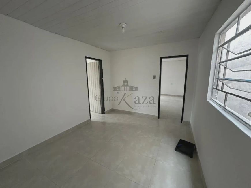 Casa Comercial e Residencial - Jardim Satélite - 3 Dormitórios - 90m²