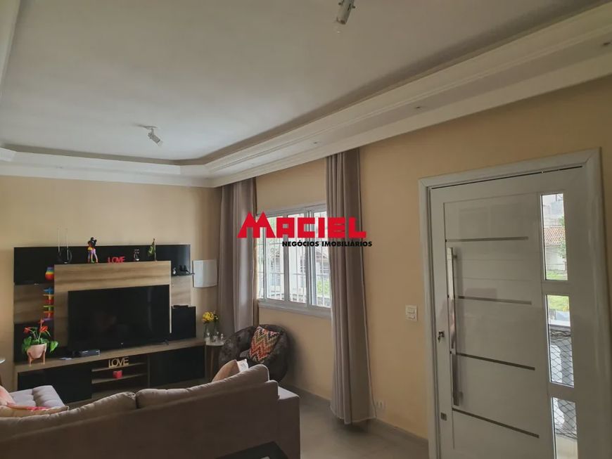 Casa Sobrado em São José dos Campos