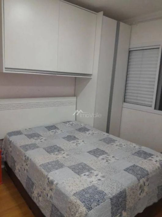 Apartamento no Condomínio Rossi Montês
