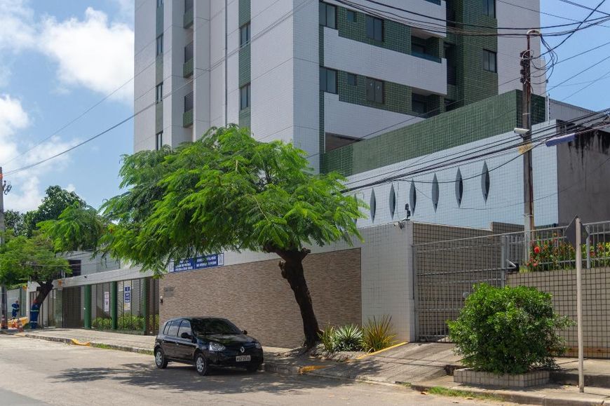 Apartamento para venda com 66 metros quadrados com 3 quartos
