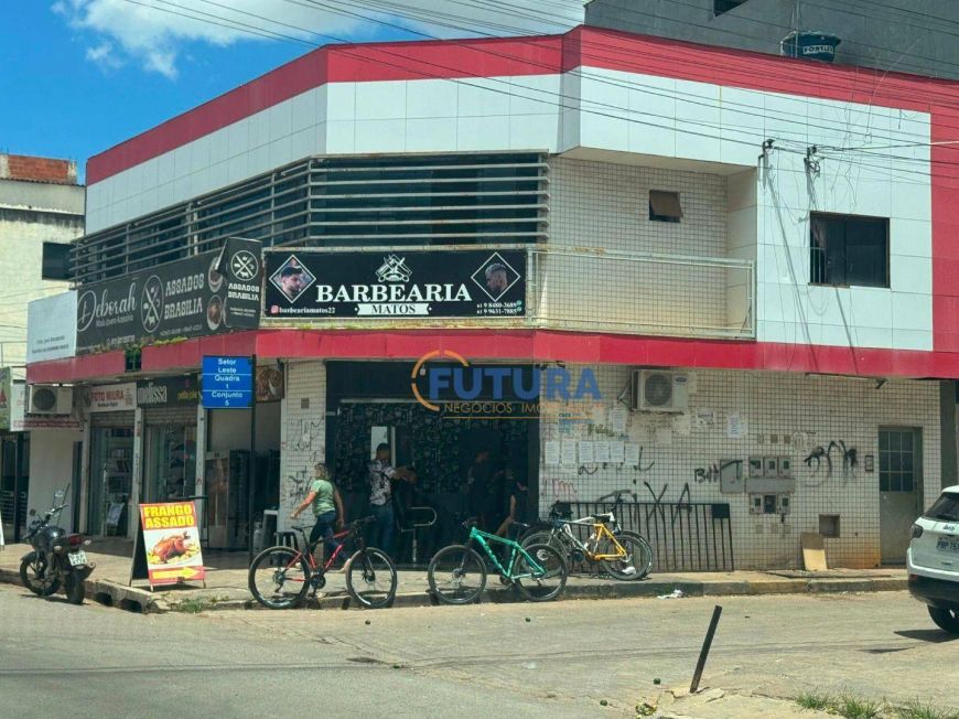 Predio com 2 PAV, na Vila Estrutural