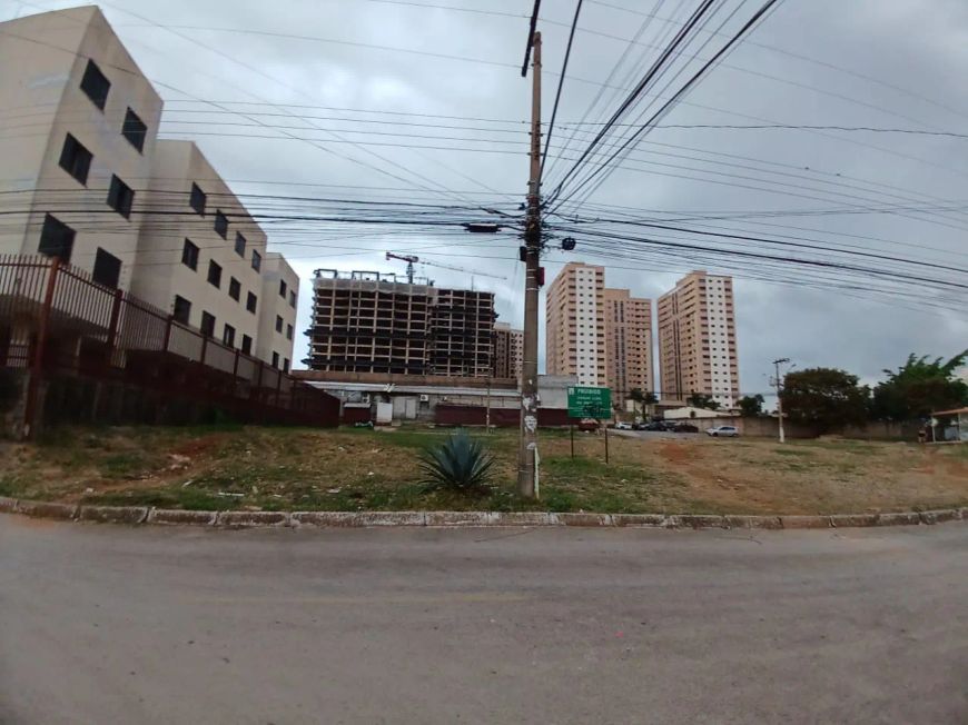 Lote Comercial Qs 402 venda com 701 metros quadrados em Samambaia Norte - Brasília - DF