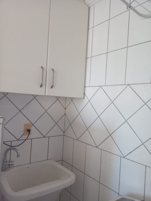 Apartamento para venda possui 55 metros quadrados com 2 quartos uma suíte na QI 05 - Taguatinga DF.