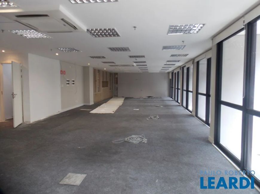 CONJ. COMERCIAL - JARDIM AMÉRICA - SP
