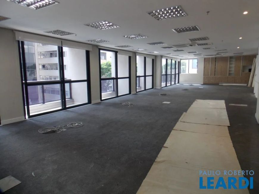 CONJ. COMERCIAL - JARDIM AMÉRICA - SP