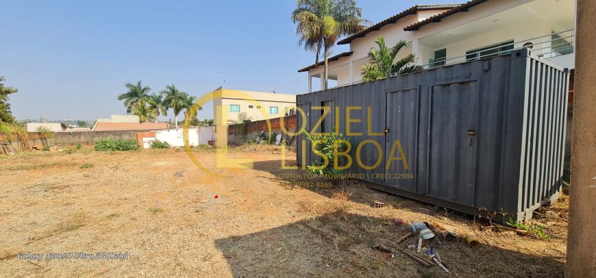LOTE 820m² COM 20m FRENTE NASCENTE NÃO DIVIDE PLANO MURADO C/ PORTÃO CONDOMÍNIO RUA 06 VICENTE PIRES