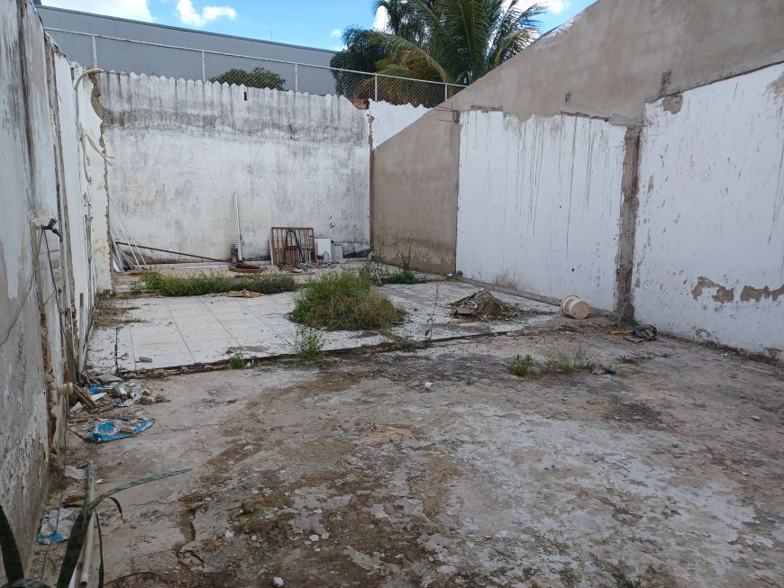 Atenção inverstidor vendo 1 excelente prédio com 4 aparts 3qts, lt 200m² chá 51 conj 2 Árniqueiras