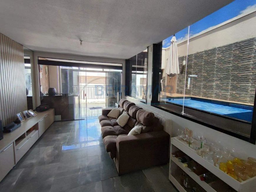 Apartamento Cobertura 2 Quartos, 1 suíte com Hidro e Área Goumert, 1 Vaga de Garagem à Venda no Cond