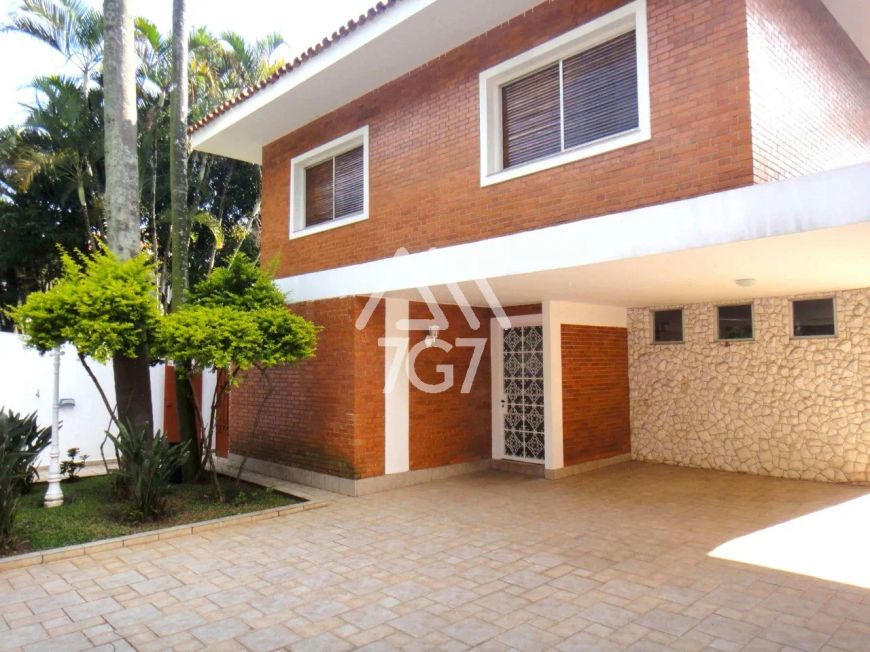CASA À VENDA NO MORUMBI