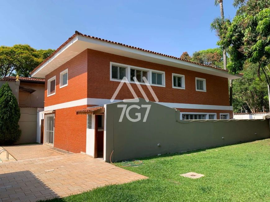 CASA À VENDA NO MORUMBI
