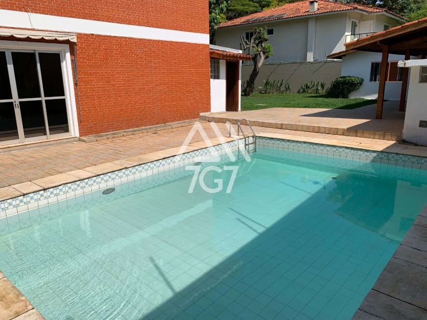 CASA À VENDA NO MORUMBI