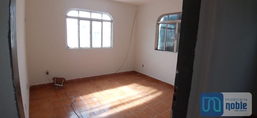 Prédio Comercial e Residencial, Aceita Financiamento