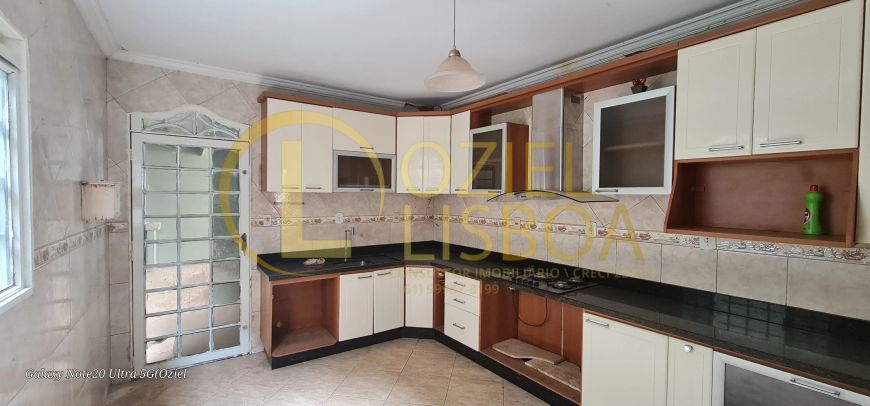 CASA NA LAJE 3 QUARTOS 2 SUÍTES LOTE 400m² NASCENTE CONDOMÍNIO RUA 10A VICENTE PIRES BEM LOCALIZADO