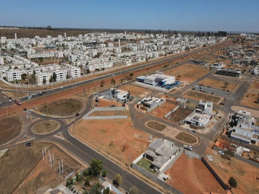 GRANDE OPORTUNIDADE! Excelente Terreno no Jardim Botânico III por R$1.020.000,00. ACEITA FINANCIAMEN