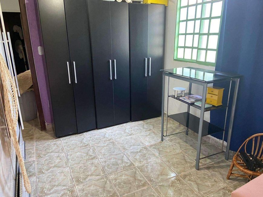 Duas casas térreas, lote vazado!
